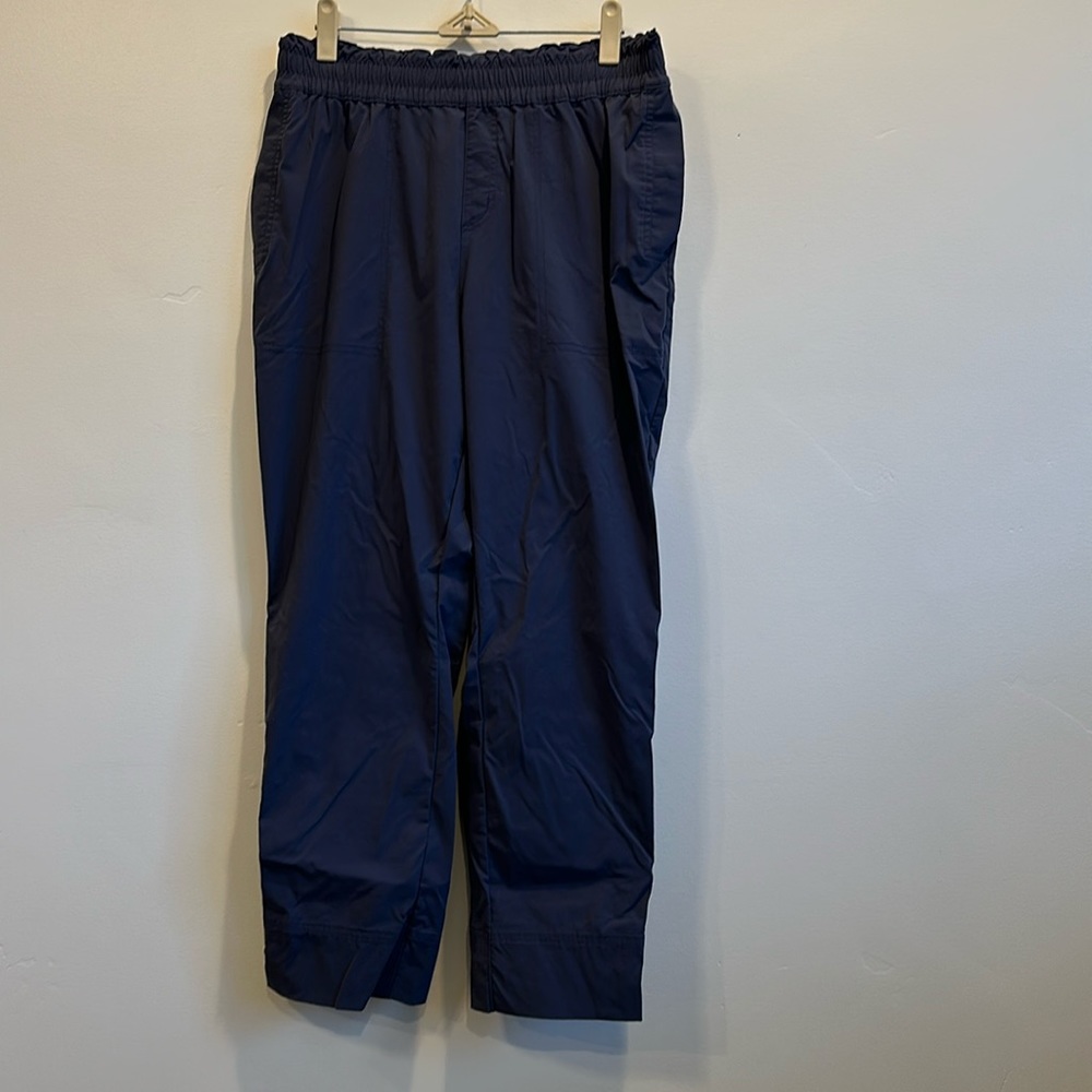 Columbia Women’s hiking pants navy medium